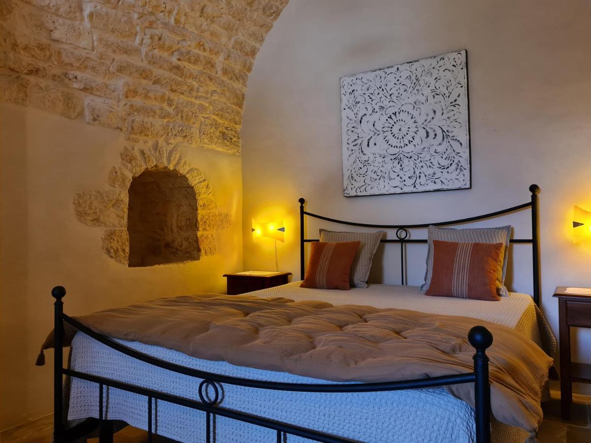 Masseria Montecchie Чельє-Мессапіка Екстер'єр фото