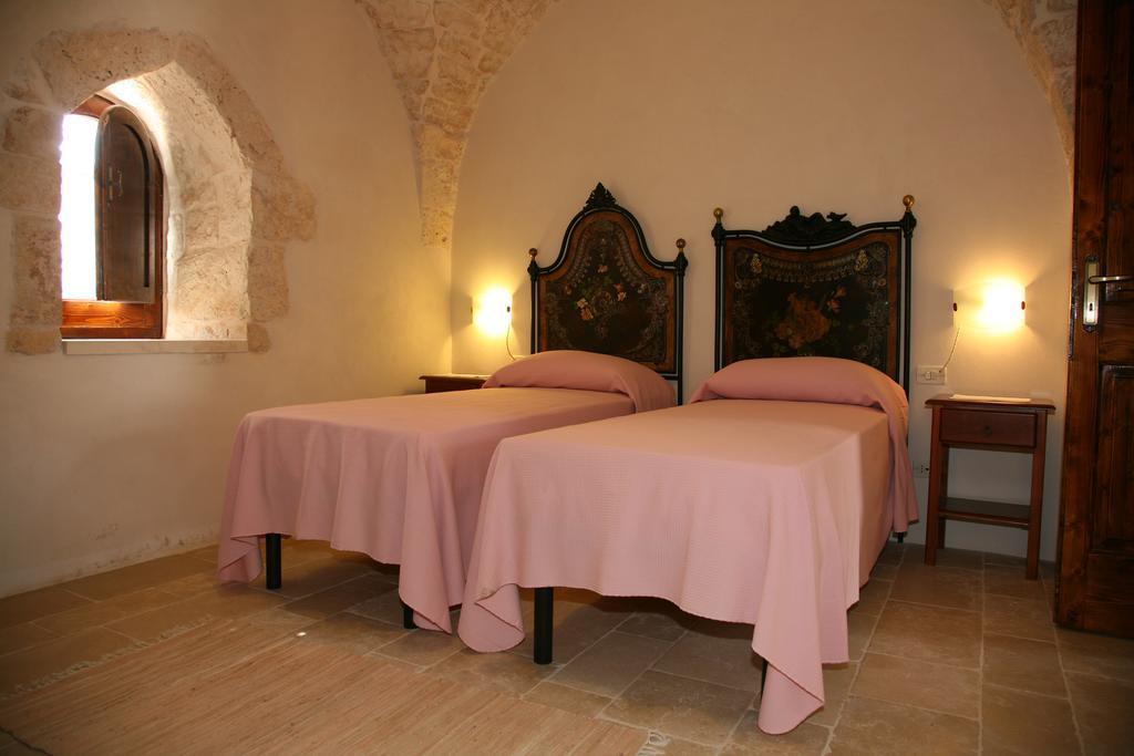 Masseria Montecchie Чельє-Мессапіка Екстер'єр фото