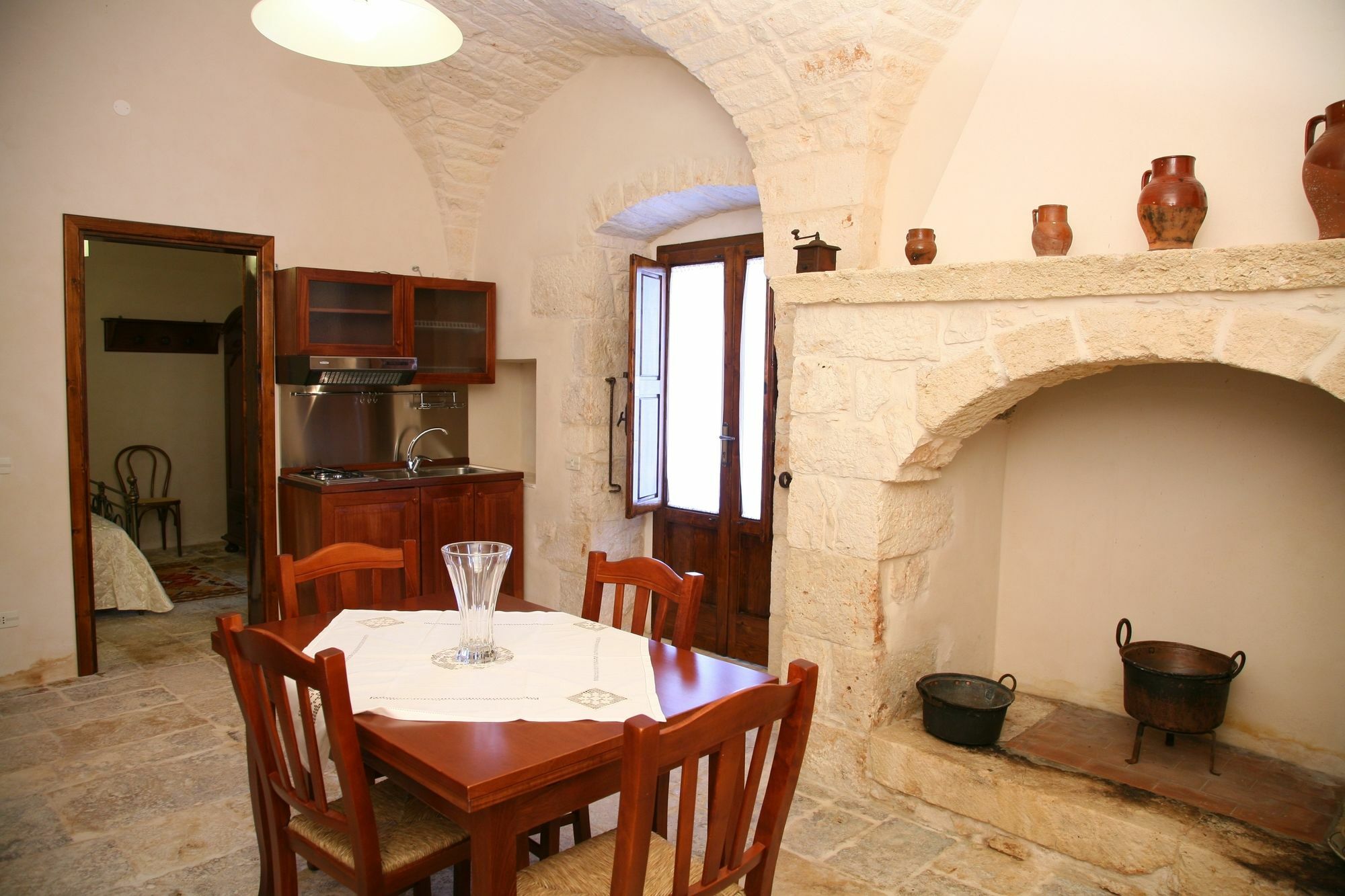 Masseria Montecchie Чельє-Мессапіка Екстер'єр фото